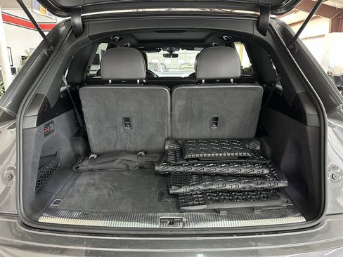 Used 2018 Audi Q7 3.0T Premium Plus w/ Premium Plus Package image 8