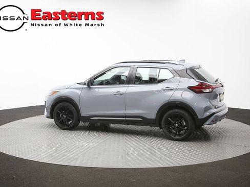 Used 2023 Nissan Kicks SR w/ SR Premium Package FWD image 61