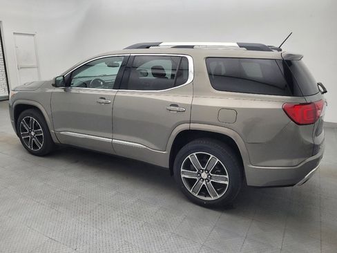 Used 2019 GMC Acadia Denali w/ Technology Package FWD image 3
