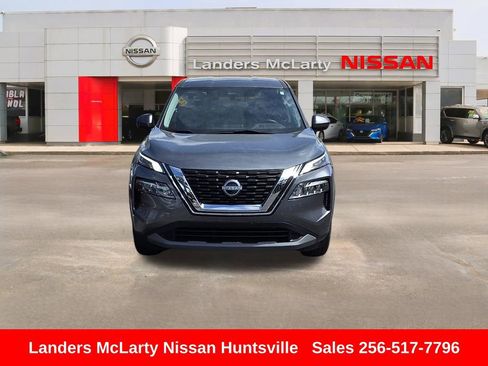 Used 2023 Nissan Rogue SV image 11