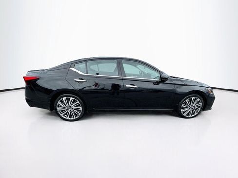 Certified 2024 Nissan Altima 2.5 SL FWD image 16