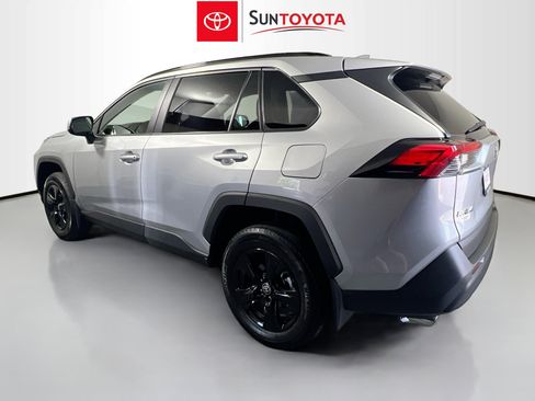 Used 2025 Toyota RAV4 XLE FWD image 6