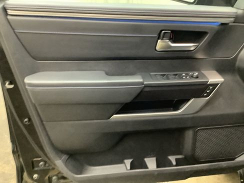 Used 2023 Toyota Tundra Platinum AWD/4WD image 12