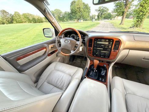 Used 2001 Lexus LX 470 4WD image 76