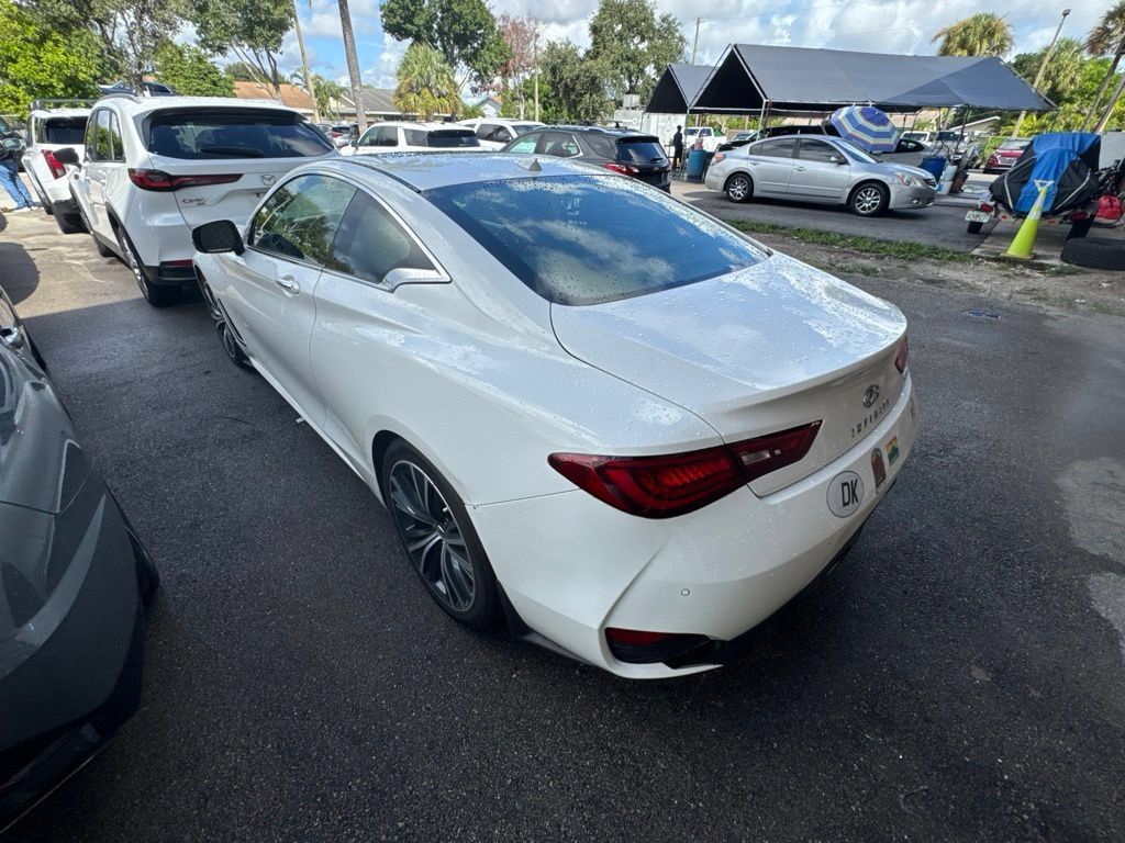 Used 2022 INFINITI Q60 3.0t Luxe w/ Cargo Package RWD image 14