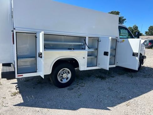 New 2025 Chevrolet Express 3500 w/ Power Convenience Package RWD image 5