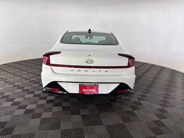 Used 2023 Hyundai Sonata SEL w/ Preferred Accessory Package FWD image 6