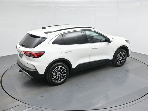 New 2025 Ford Escape SE w/ PHEV Premium Package image 43