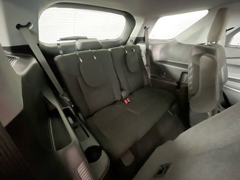 Used 2021 Ford Explorer XLT RWD image 26