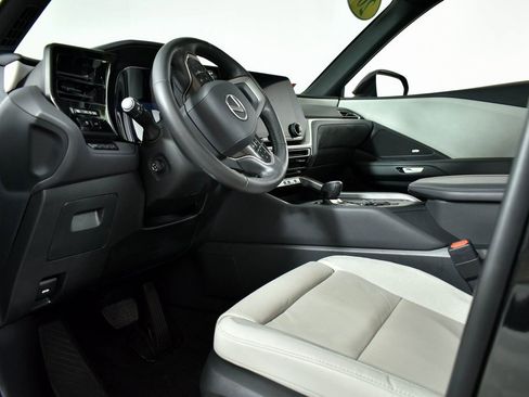 Used 2024 Lexus TX 350 350 Luxury image 17