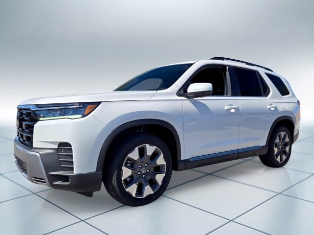 New 2026 Honda Pilot Touring image 2
