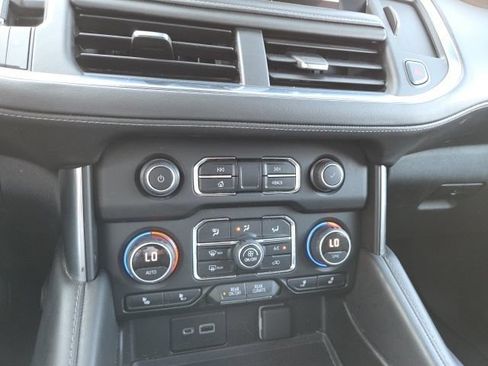 Used 2021 Chevrolet Tahoe LT AWD/4WD image 16