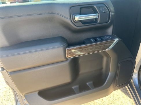Used 2022 Chevrolet Silverado 1500 RST AWD/4WD image 13