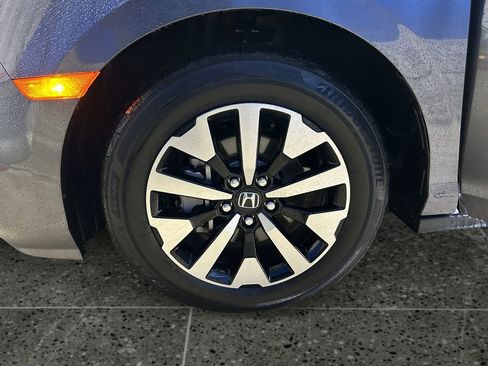 Used 2025 Honda Odyssey EX-L image 5