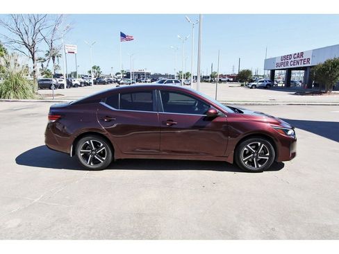 Certified 2024 Nissan Sentra SV w/ All-Weather Package FWD image 5