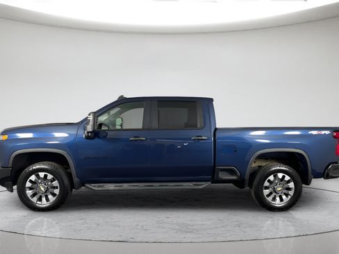 Used 2021 Chevrolet Silverado 2500 Custom w/ Custom Value Package AWD/4WD image 6