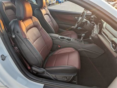 Used 2025 Ford Mustang GT Premium image 13