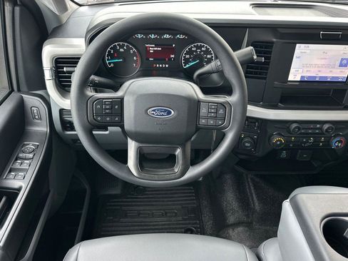 New 2026 Ford F250 XL w/ XL Chrome Package image 11