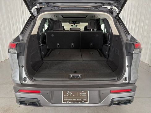 Certified 2024 INFINITI QX60 Pure image 9