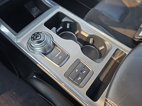 Used 2024 Ford Edge ST w/ Equipment Group 401A AWD/4WD image 22