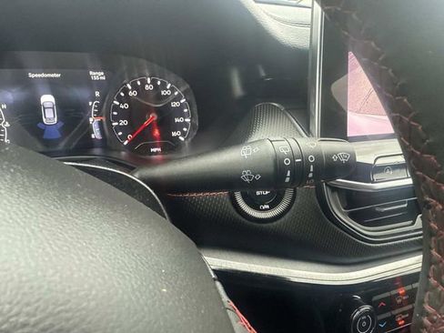 Used 2024 Jeep Compass Trailhawk image 32