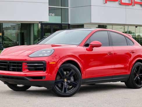 Certified 2024 Porsche Cayenne Coupe AWD/4WD image 30