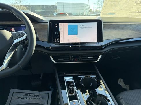 New 2026 Volkswagen Atlas SE image 15