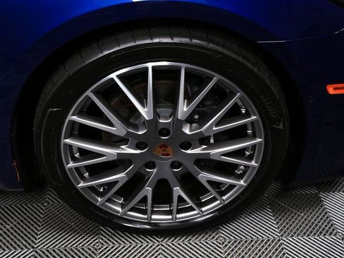 New 2026 Porsche Panamera RWD image 40