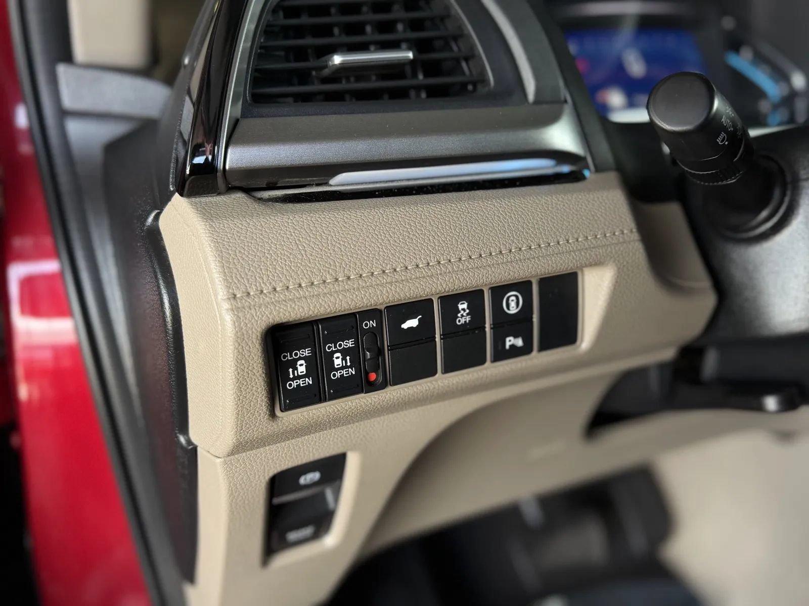Used 2024 Honda Odyssey Touring image 28