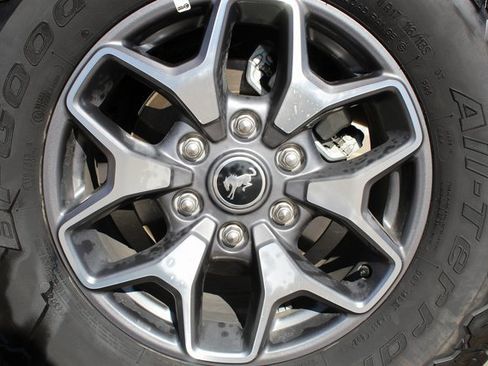 Used 2024 Ford Bronco Badlands image 22