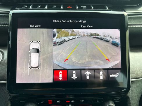 Used 2023 Jeep Grand Cherokee L Limited w/ Luxury Tech Group II image 25