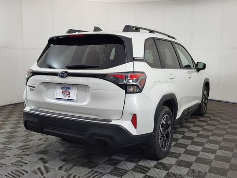 Certified 2025 Subaru Forester Premium image 7