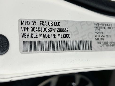 Used 2022 Jeep Compass Limited AWD/4WD image 29