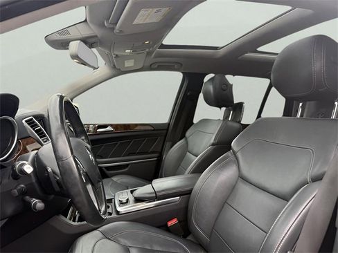 Used 2014 Mercedes-Benz GL 450 4MATIC image 11