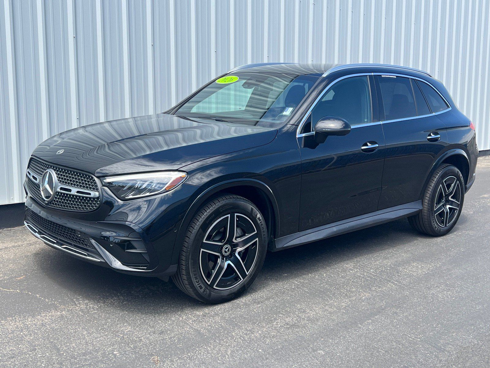 Used 2026 Mercedes-Benz GLC 300 4MATIC image 1