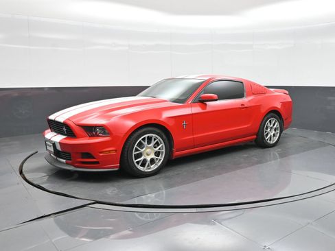 Used 2013 Ford Mustang Premium w/ Electronics Pkg RWD image 22