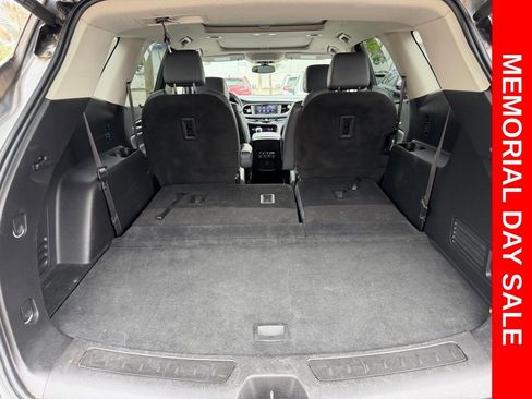 Used 2020 Buick Enclave Essence FWD image 7