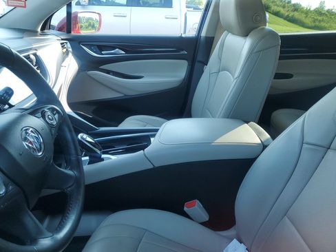 Used 2020 Buick Enclave Essence w/ Sound and Sites Package FWD image 9