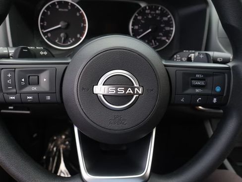 Used 2024 Nissan Rogue SV AWD/4WD image 21