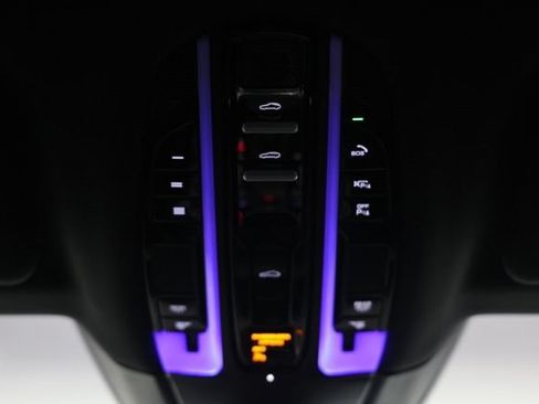Used 2023 Porsche Panamera Platinum Edition RWD image 43