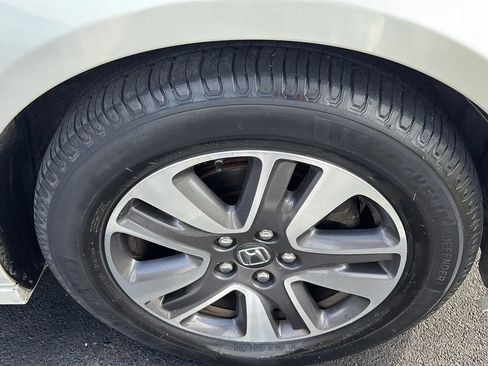 Used 2014 Honda Odyssey Touring image 32