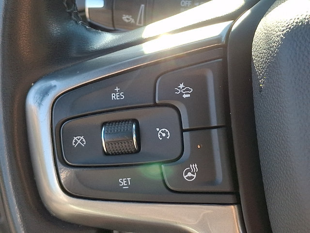 Used 2023 Chevrolet Suburban Premier RWD image 21