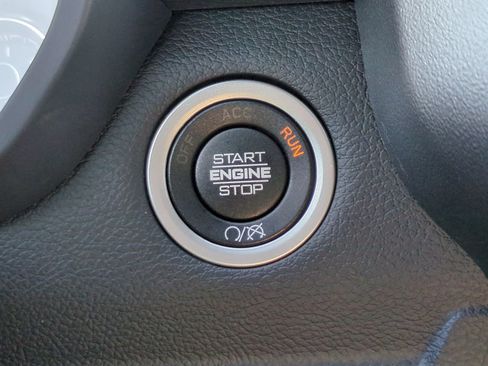 Used 2024 RAM 2500 Big Horn image 25