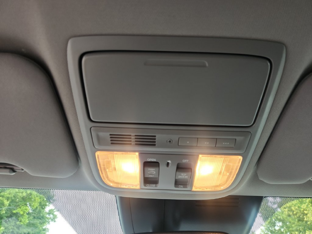 Used 2019 Honda CR-V Touring image 29