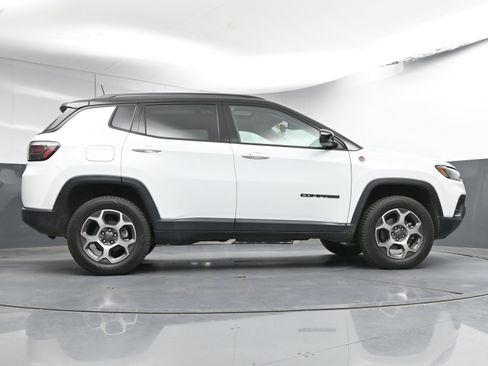 Used 2022 Jeep Compass Trailhawk w/ Trailhawk Elite Group image 24