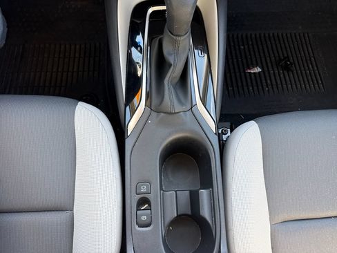 Used 2024 Toyota Corolla LE FWD image 23