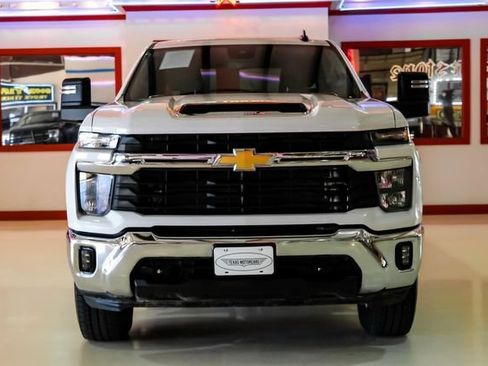 Used 2026 Chevrolet Silverado 2500 LT AWD/4WD image 10