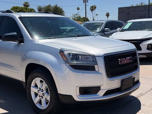 Used 2015 GMC Acadia SLE FWD image 19