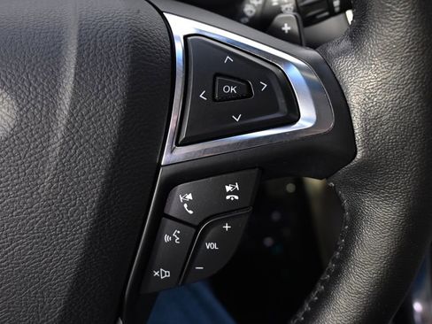 Used 2019 Ford Edge Titanium w/ Cold Weather Package AWD/4WD image 30