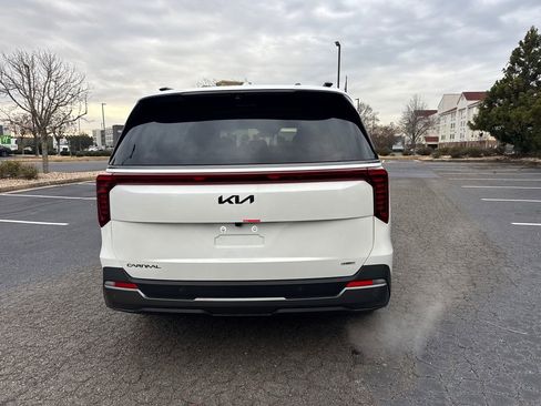 New 2026 Kia Carnival SX Prestige image 4